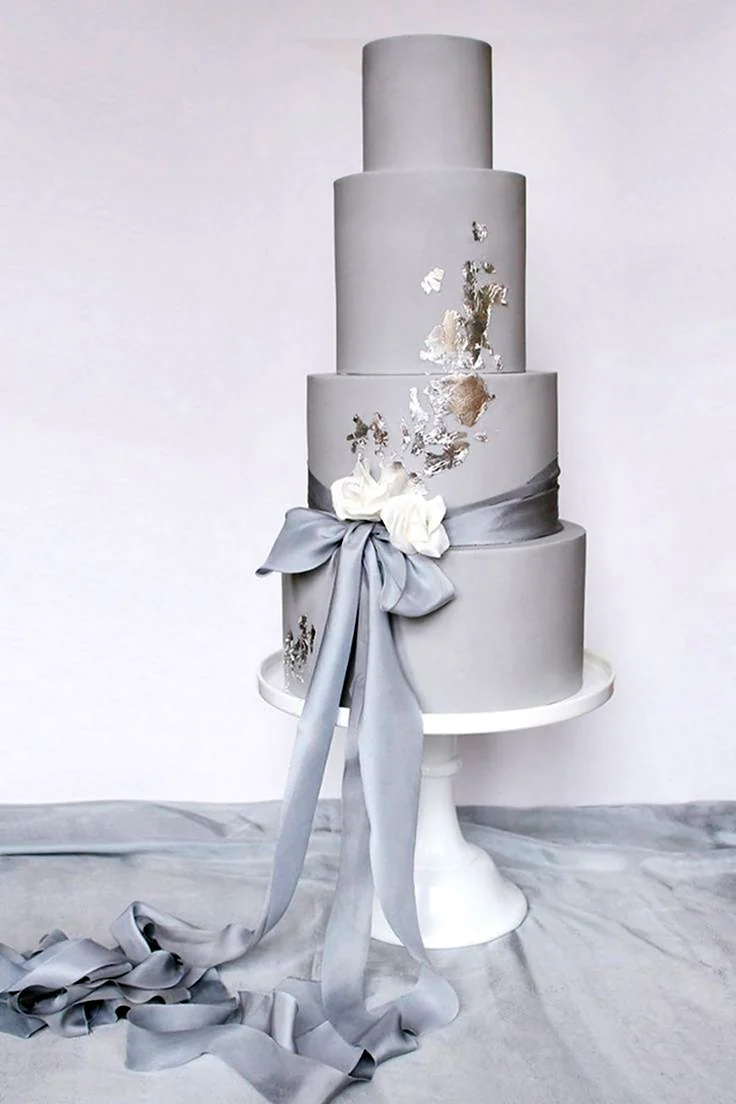 Серый свадебный торт