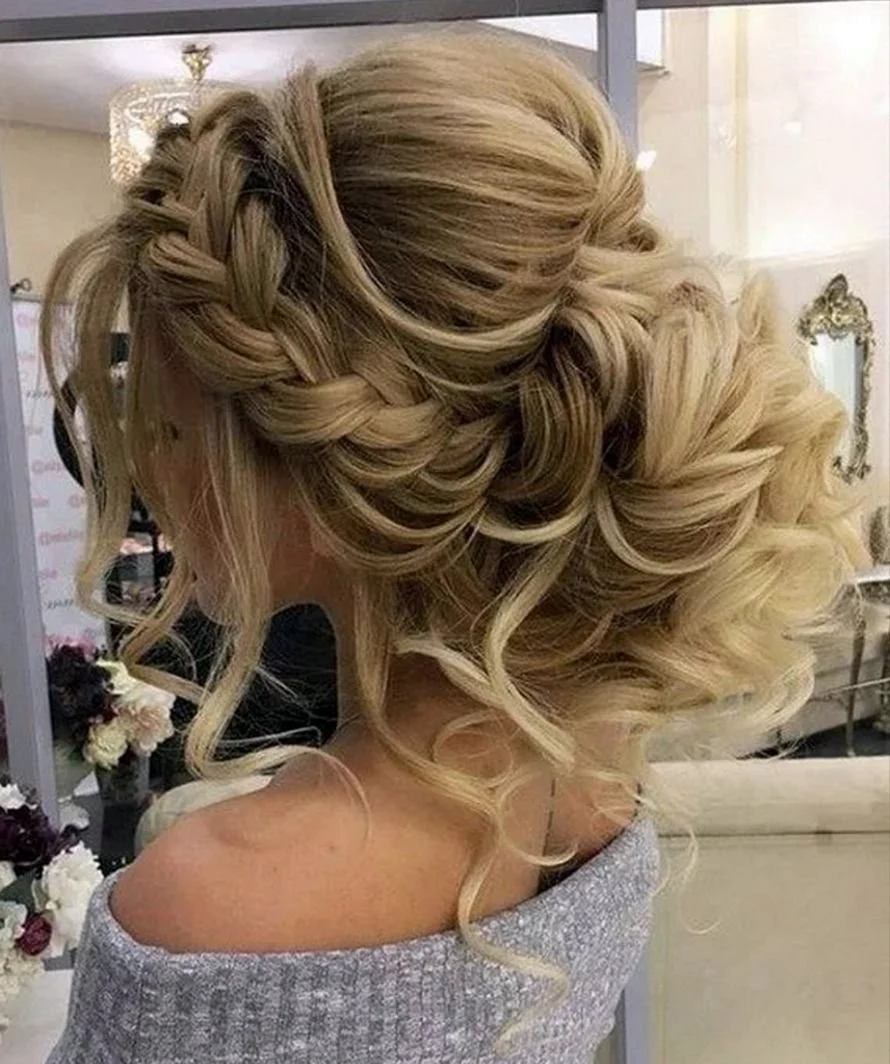 Шикарные вечерние прически