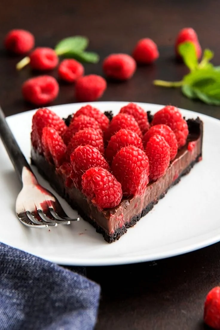 Малиновое пирожное