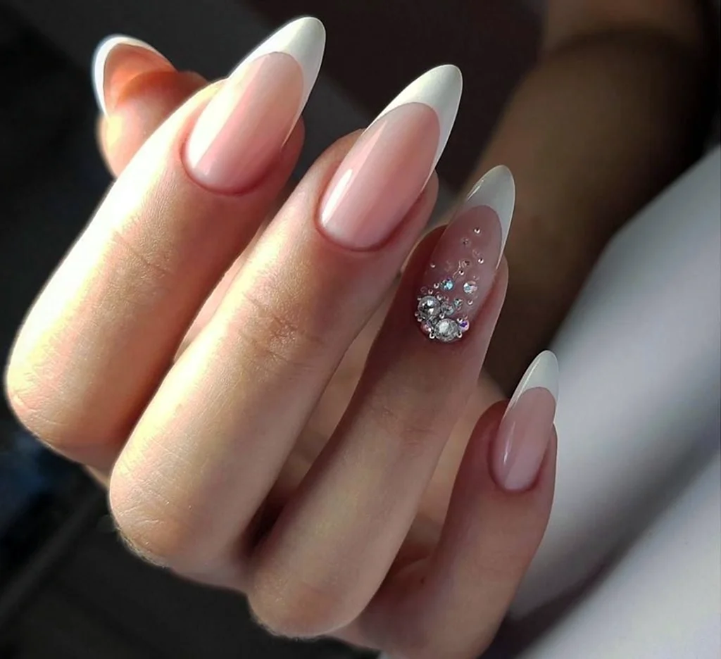 Выкладной френч белый миндаль