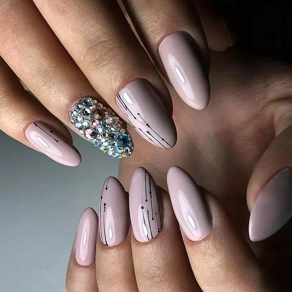 Нюдовый маникюр 2020