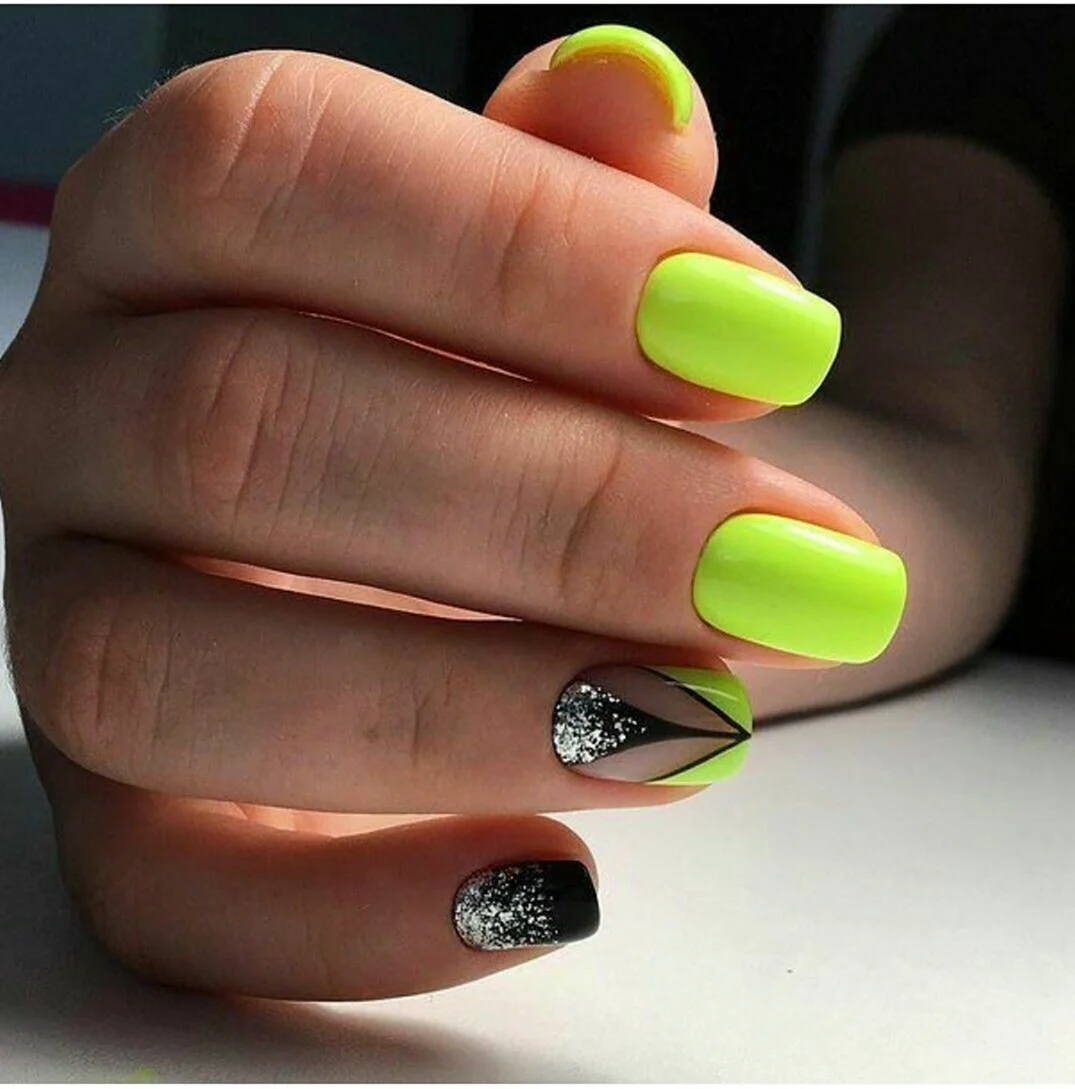 Кислотно салатовые ногти