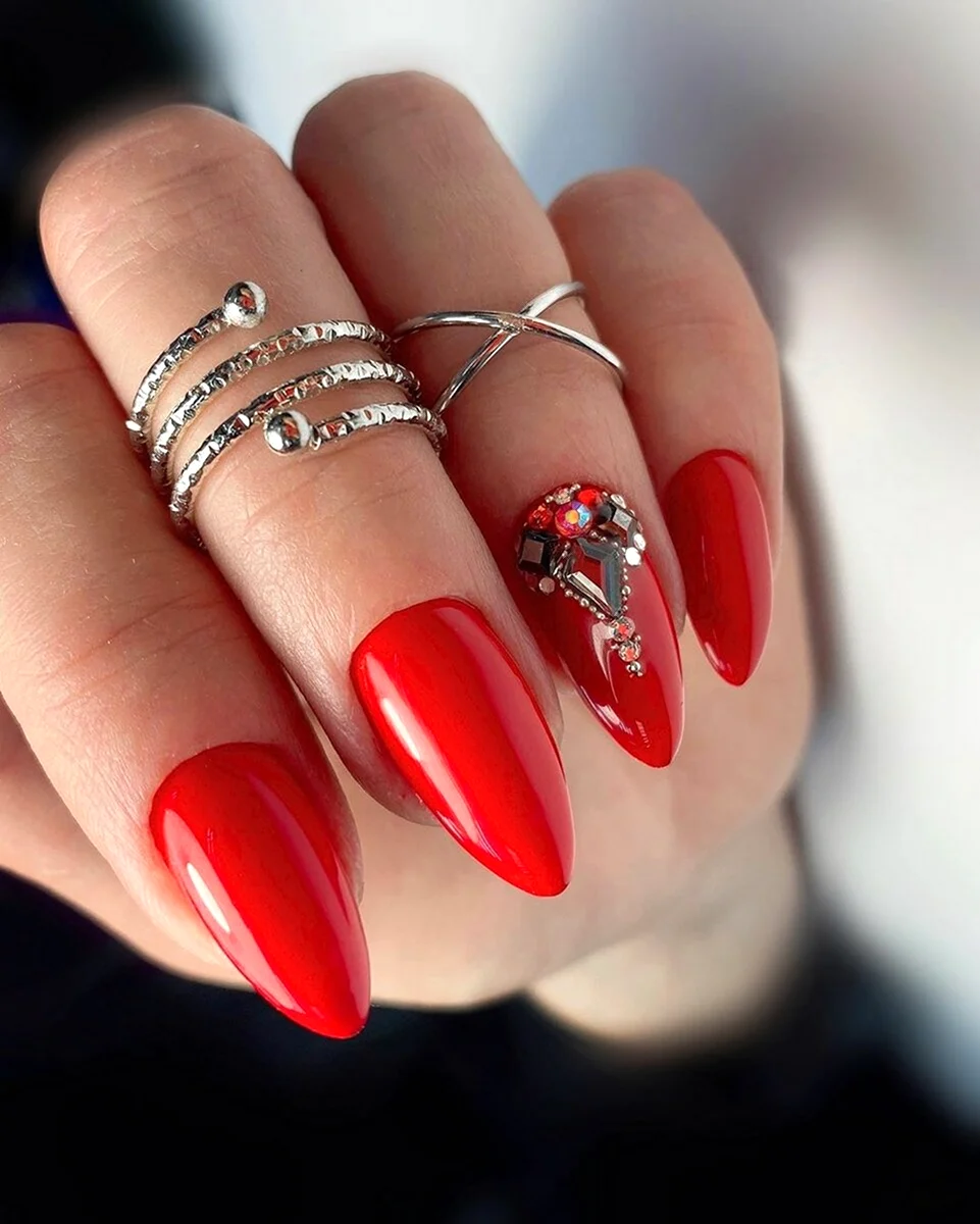 Красный миндаль 2022