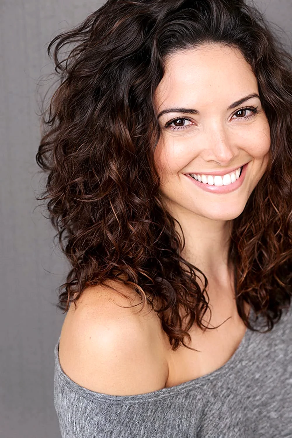 Дениз Киньонес