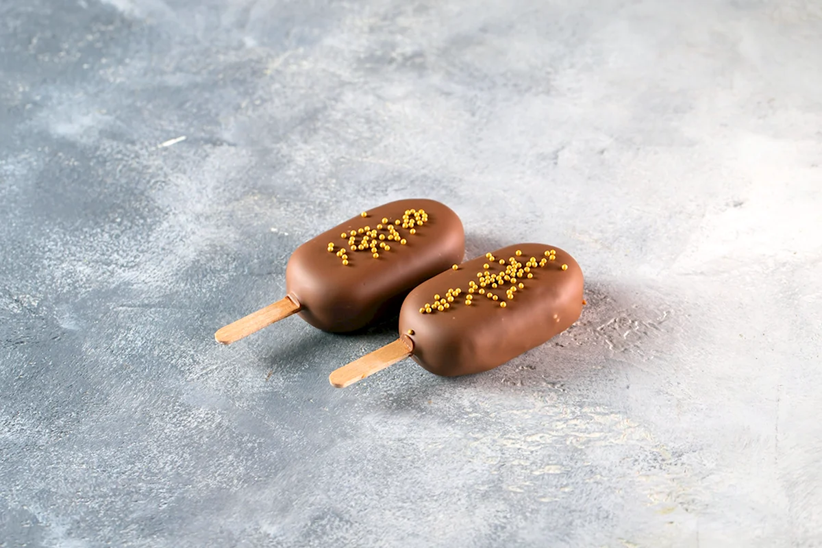 Муссовое пирожное эскимо