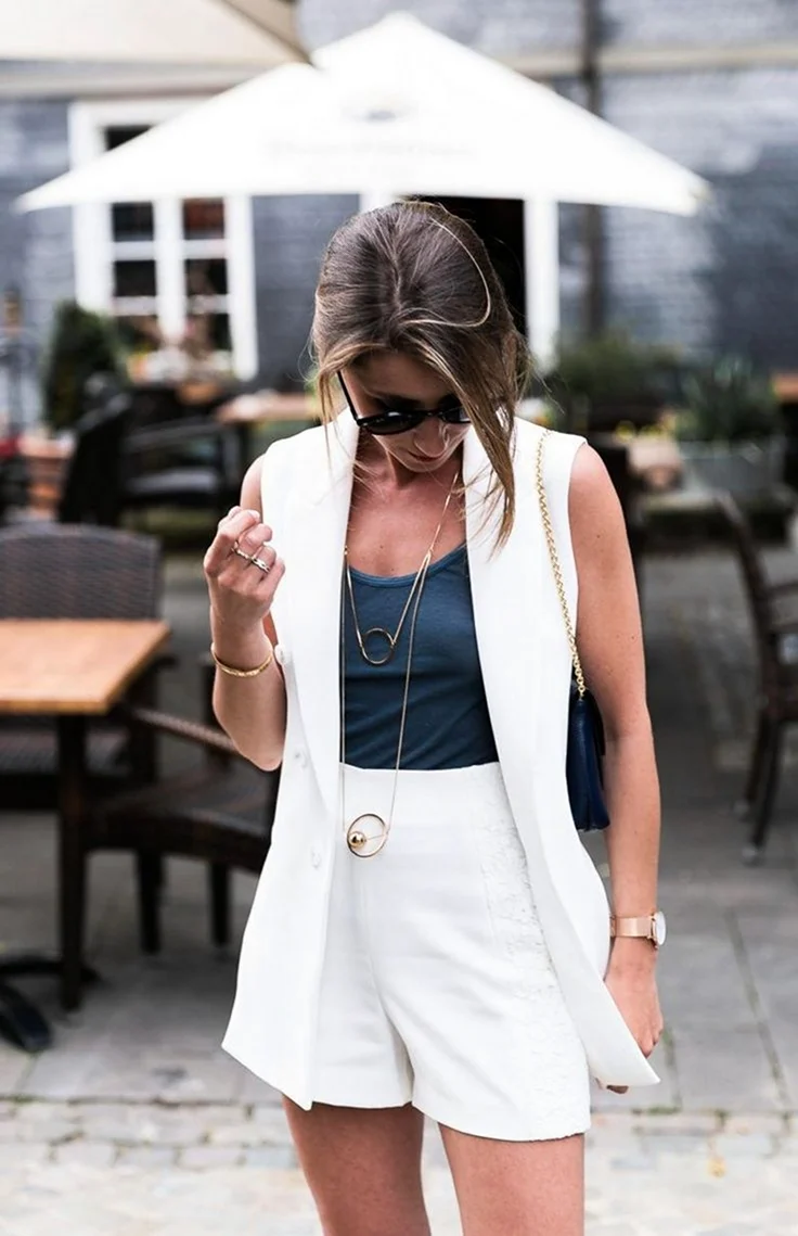 Образы с жилеткой