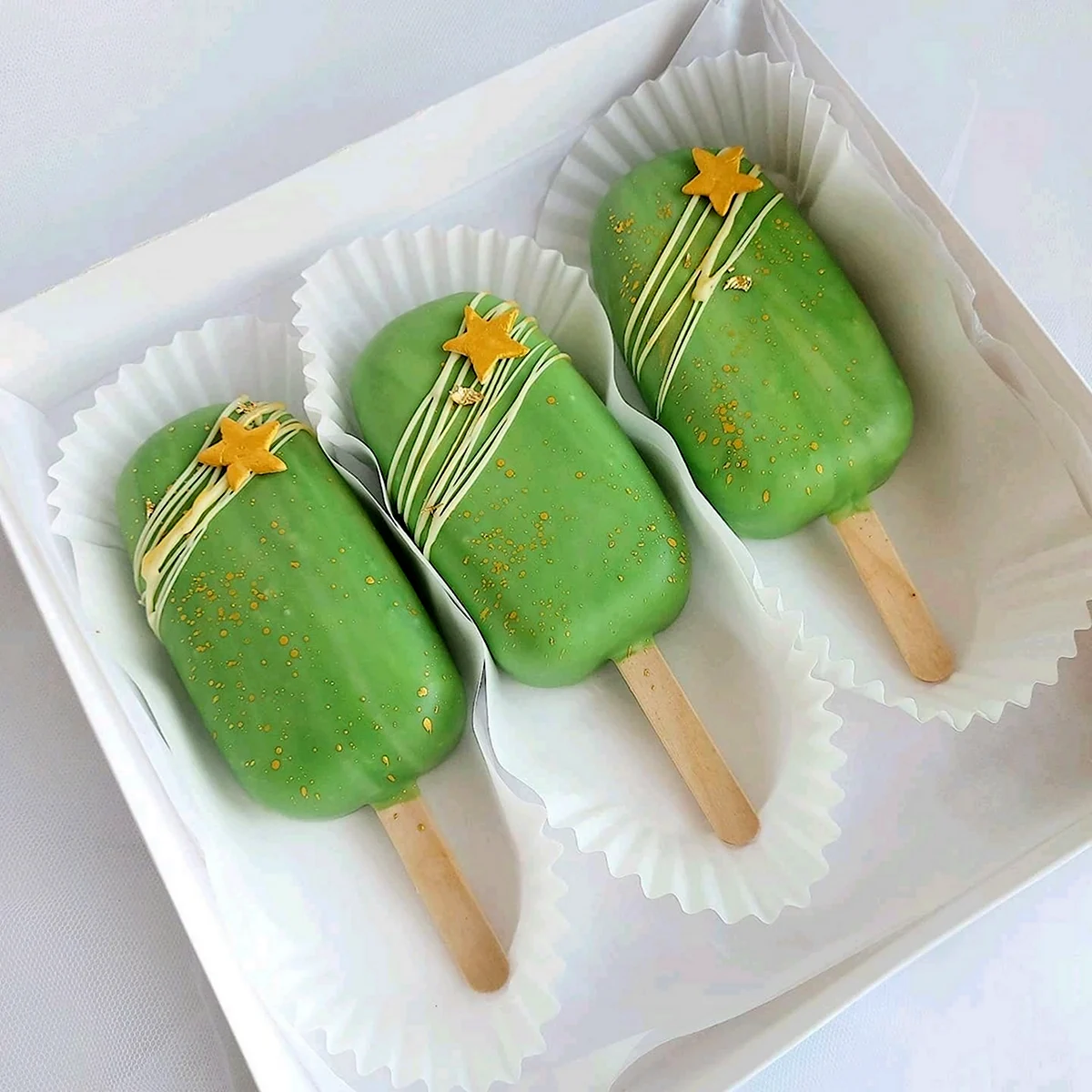 Муссовое пирожное эскимо