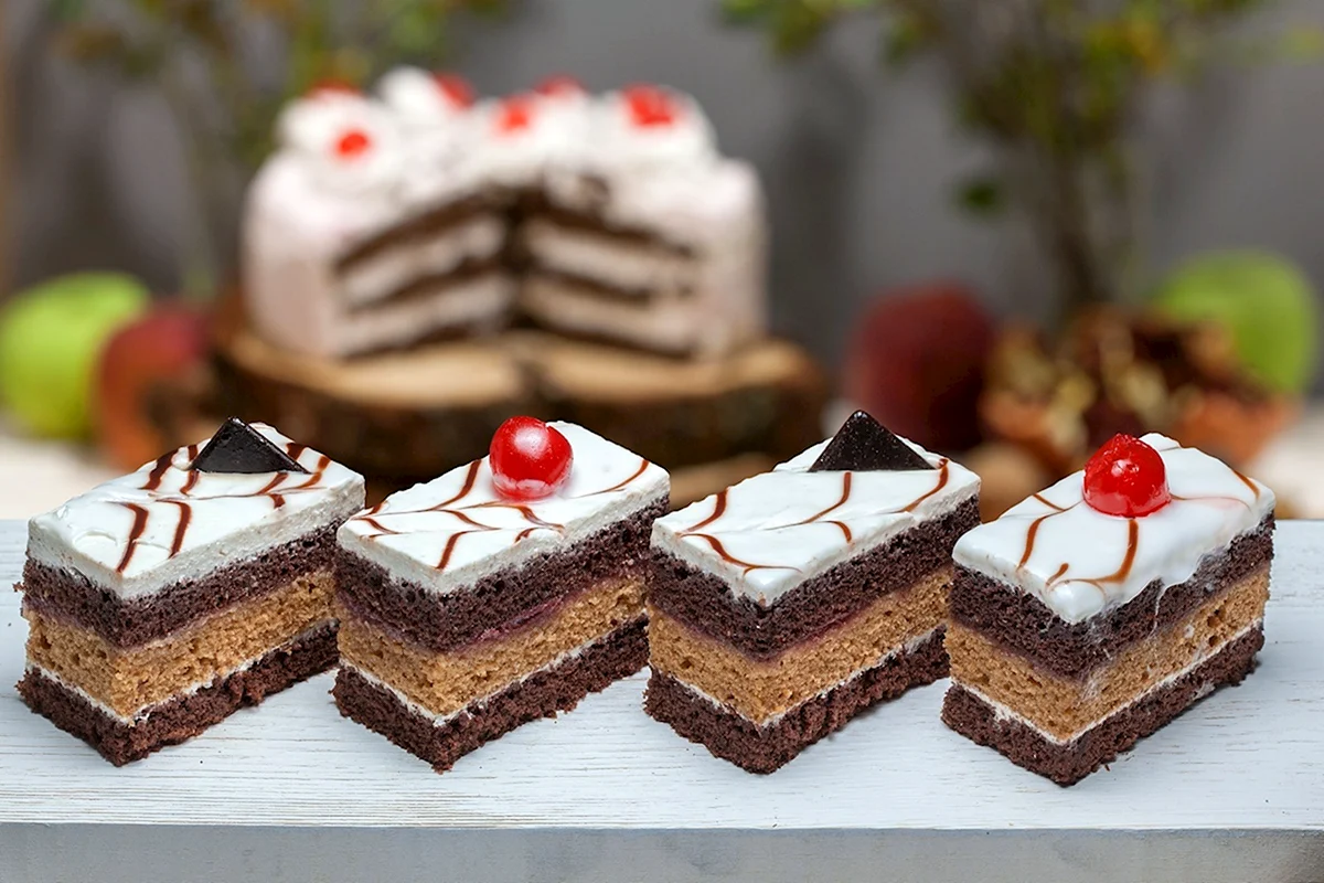 Пирожное Тутти фрутти