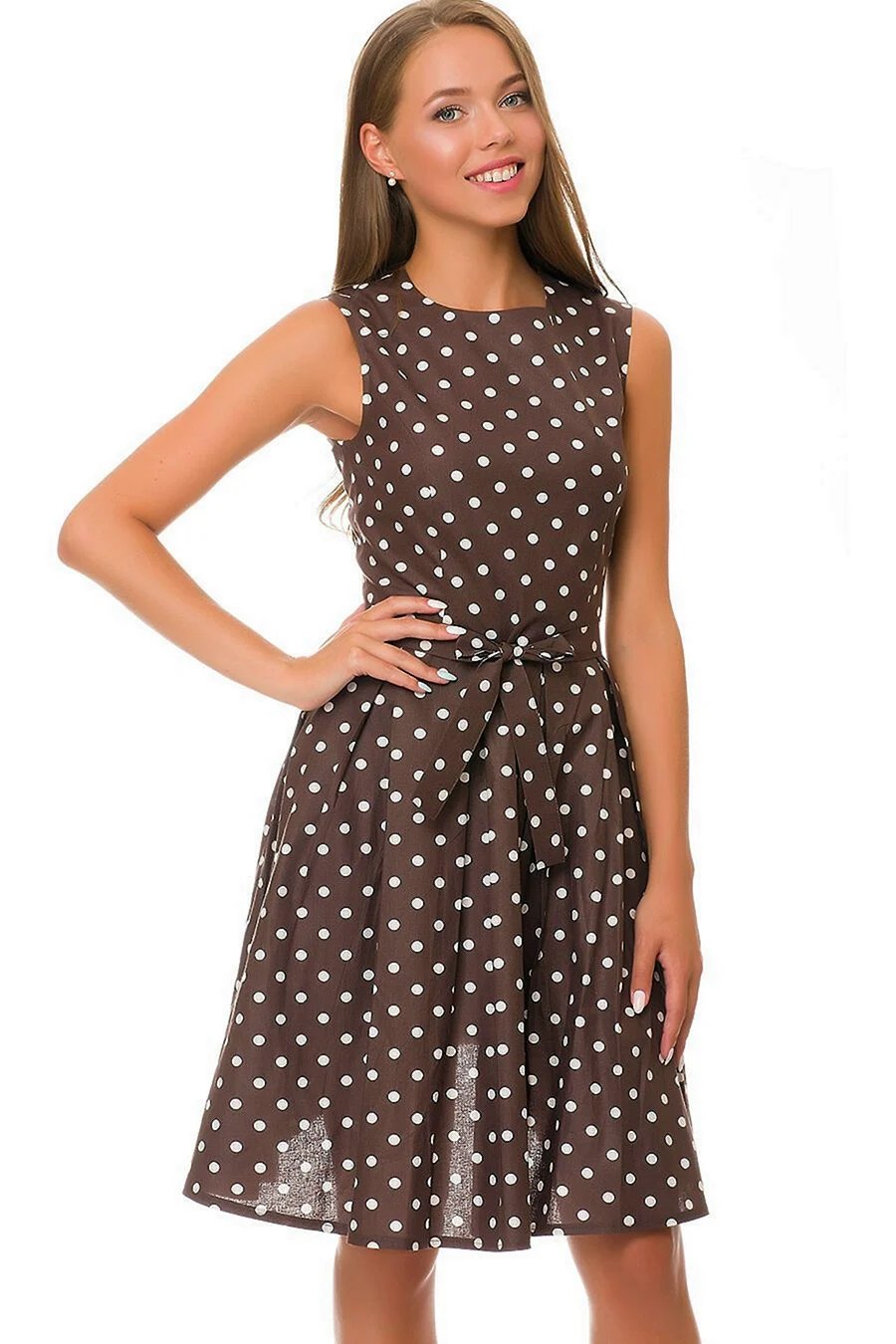 Коричневый сарафан в горох