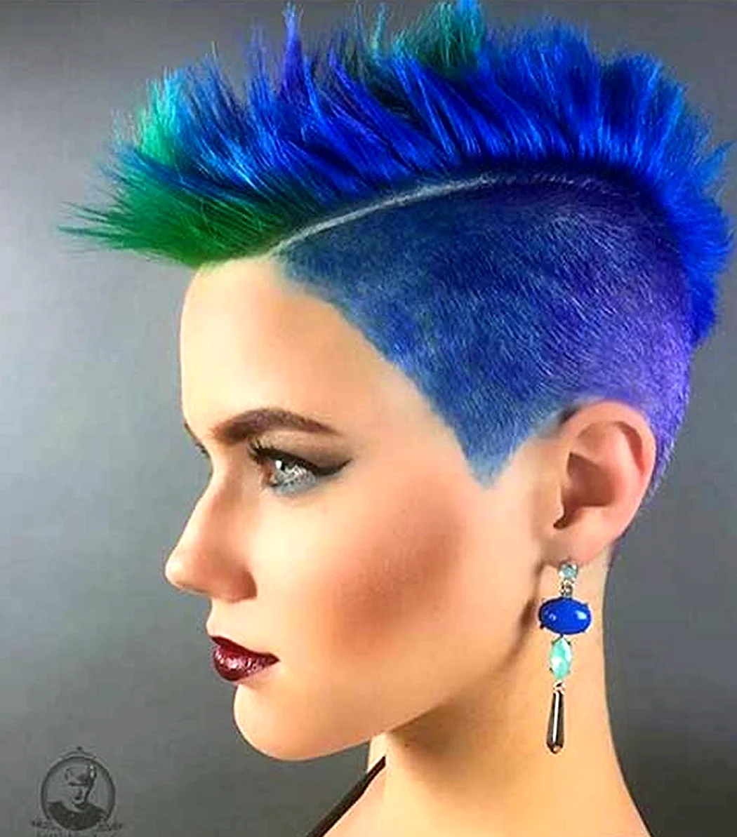 Синие волосы короткая стрижка