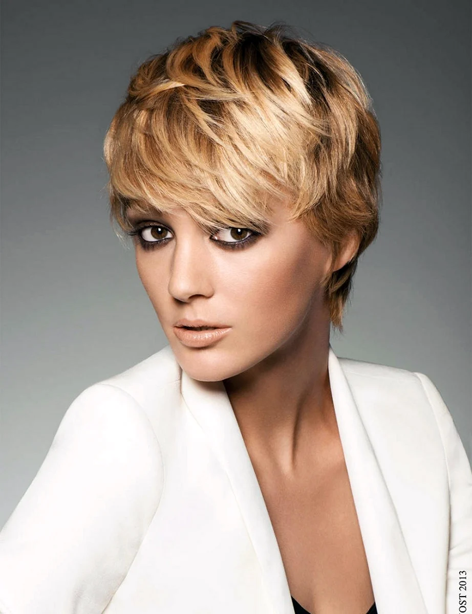 Стрижка каприз Гаврош Боб