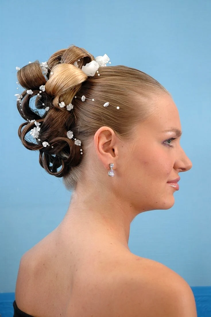 Свадебная прическа Ракушка