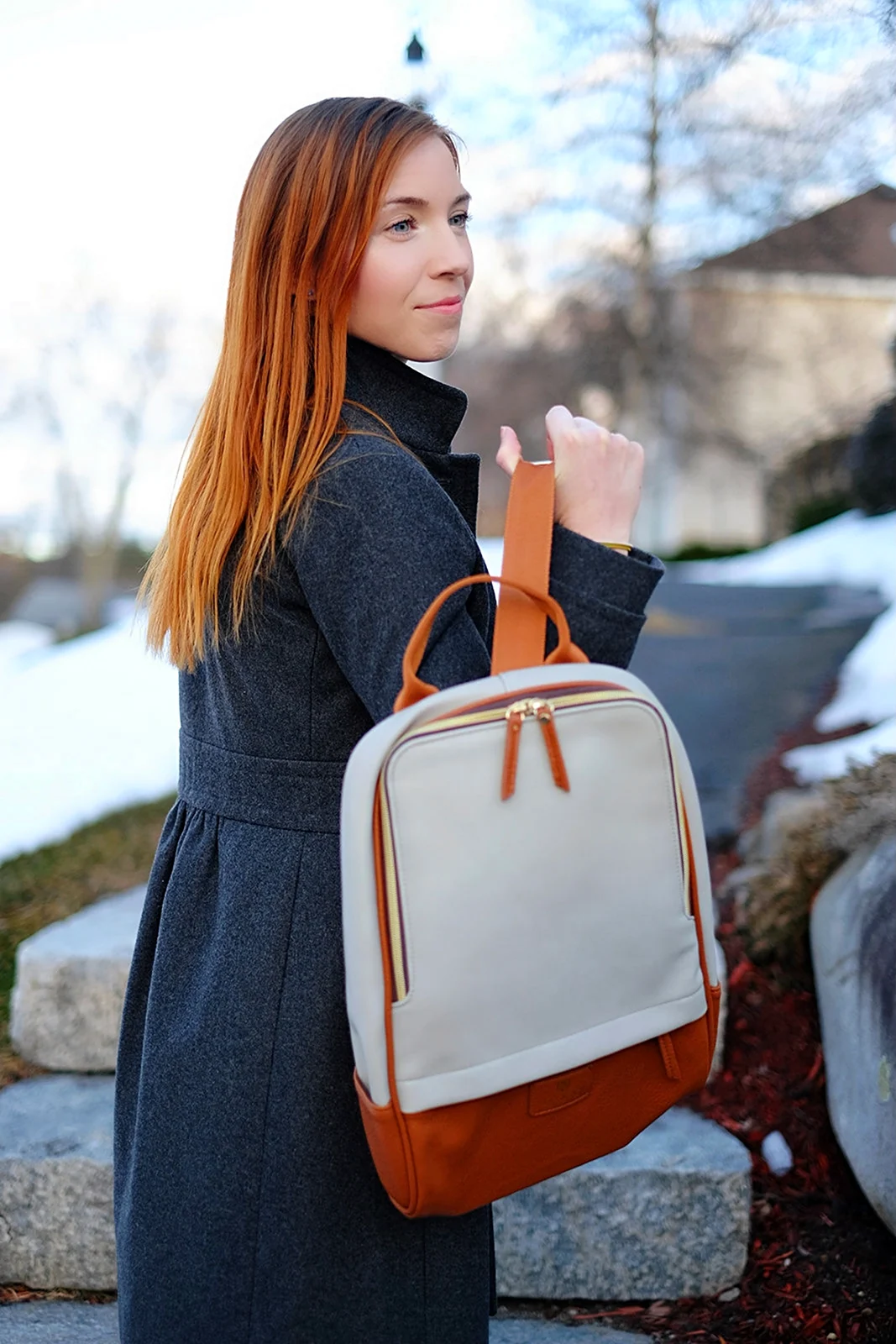 Пальто с рюкзаком