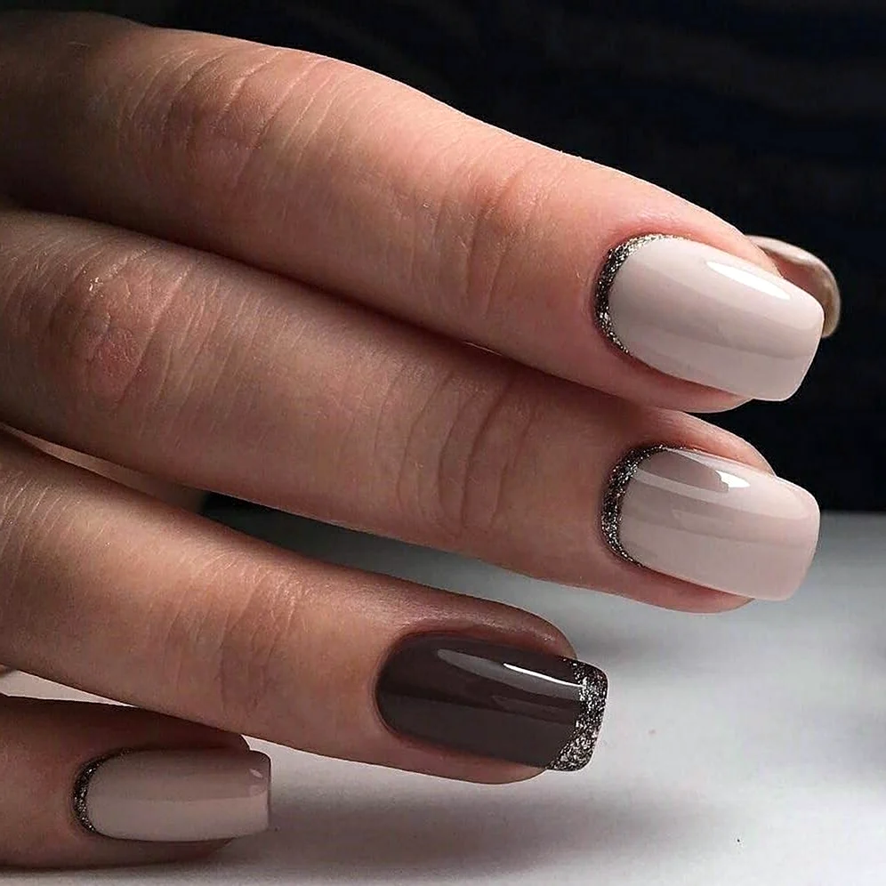 Маникюр в кофейно-молочных тонах