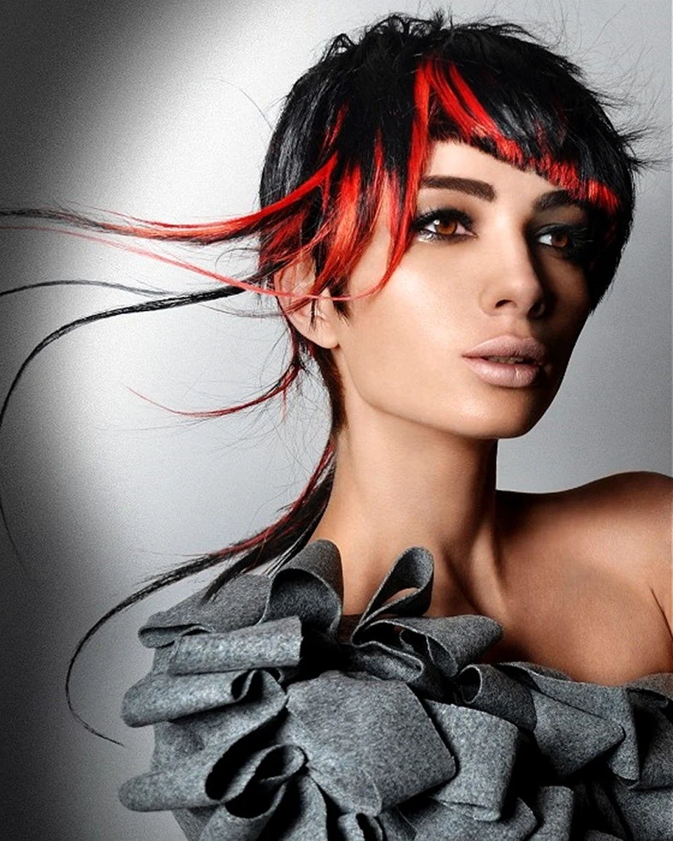 Креативные стрижки женские