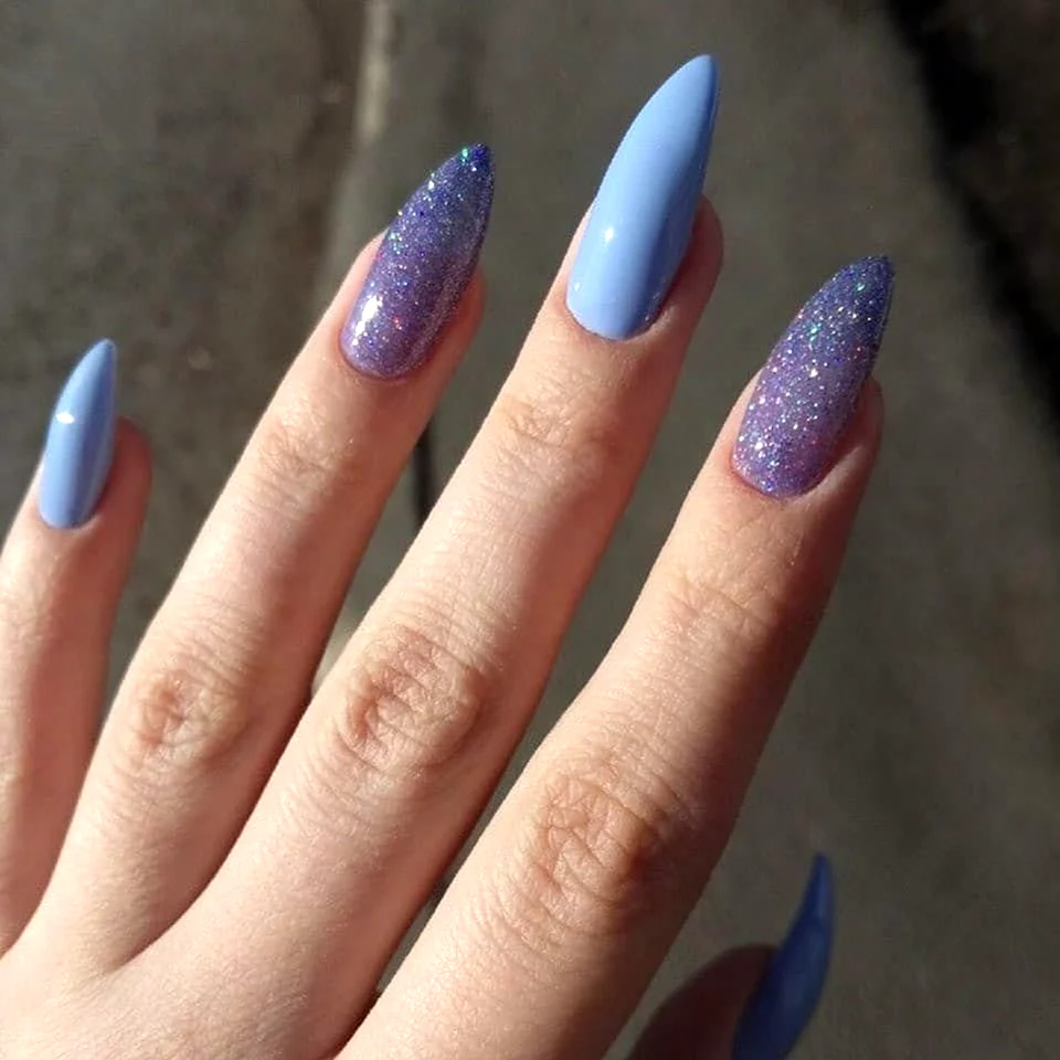 Фиолетовые ногти миндаль длинные