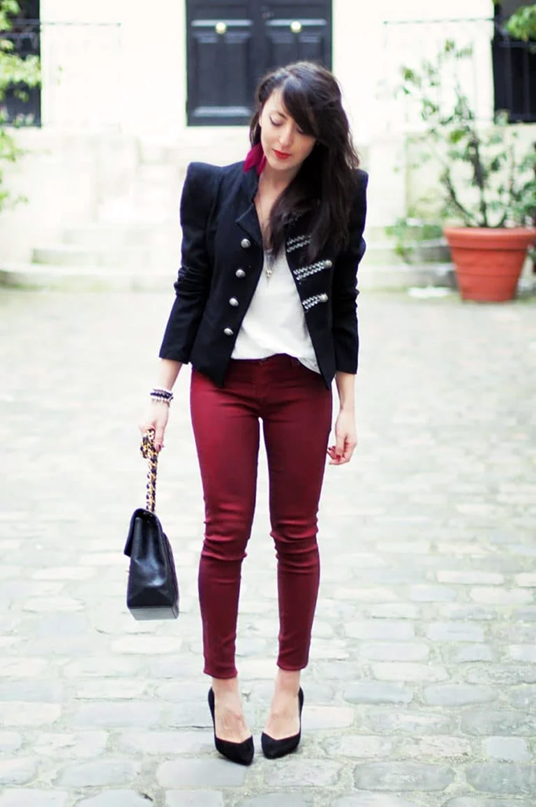 Образ с бордовыми штанами