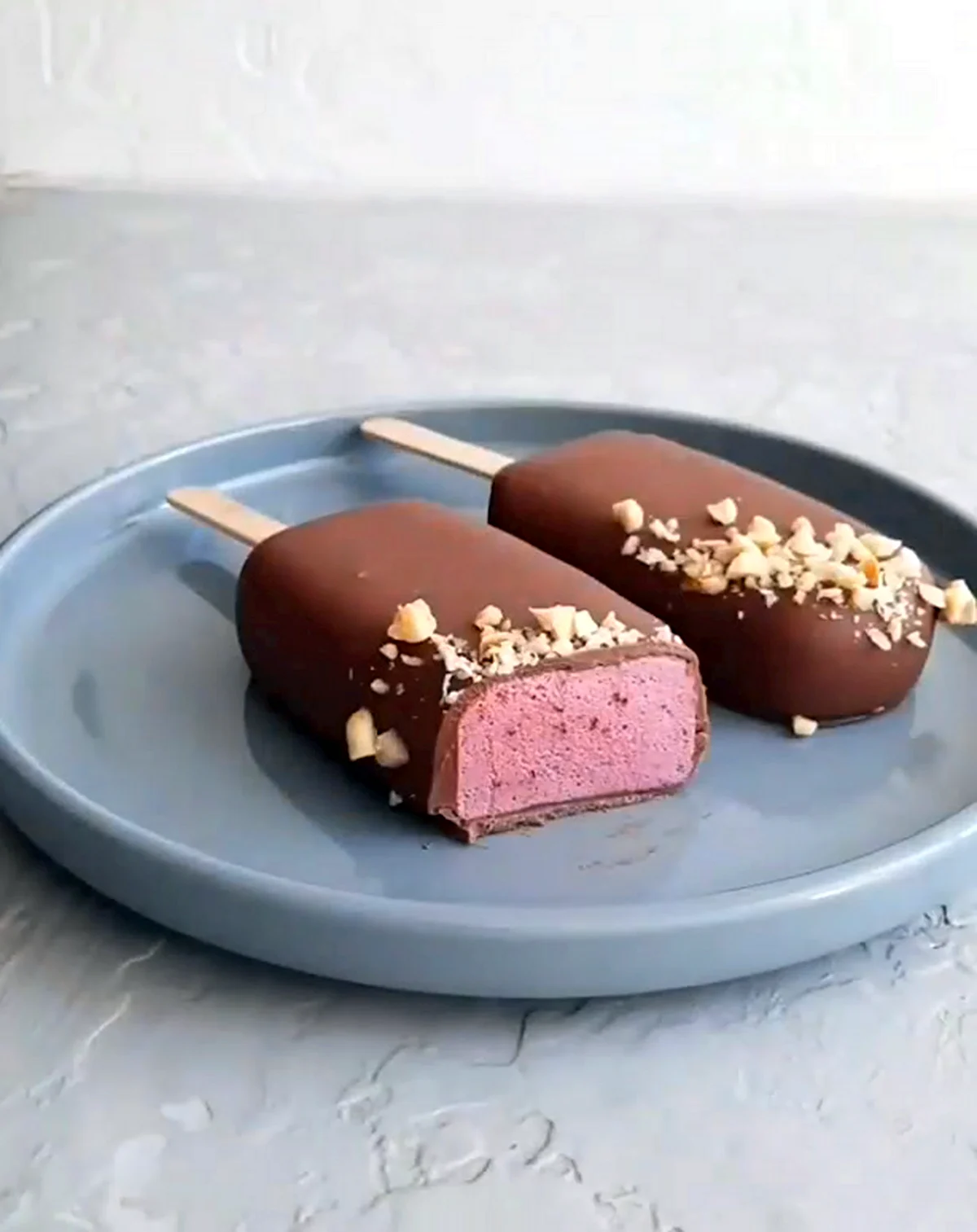 Муссовое пирожное эскимо