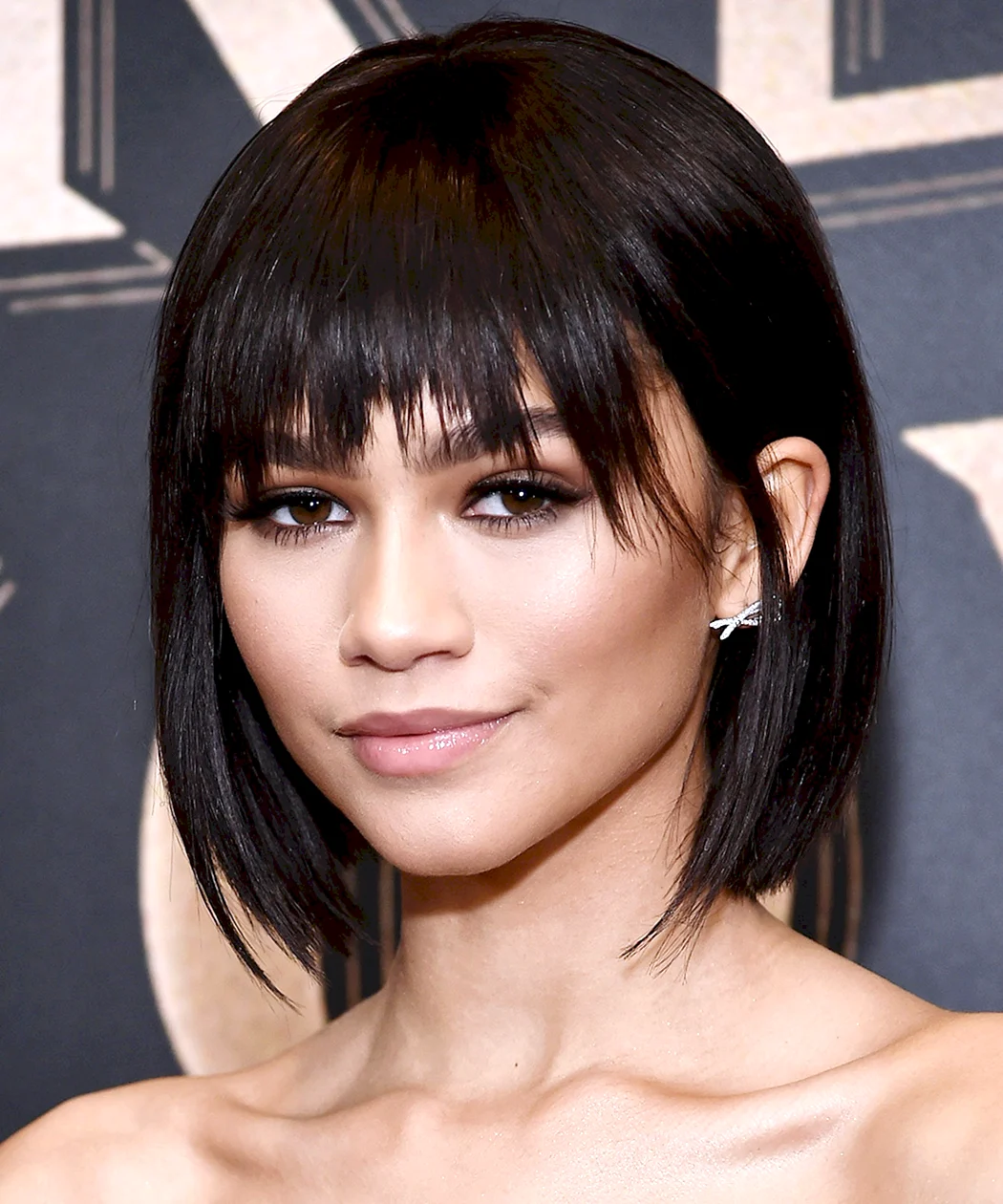 Стрижки с филированной челкой