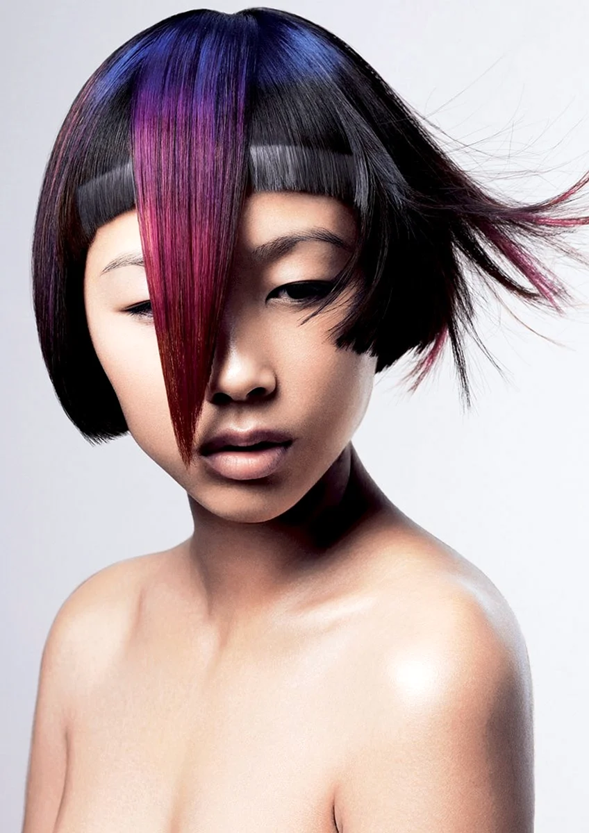 Креативное окрашивание на короткие темные волосы