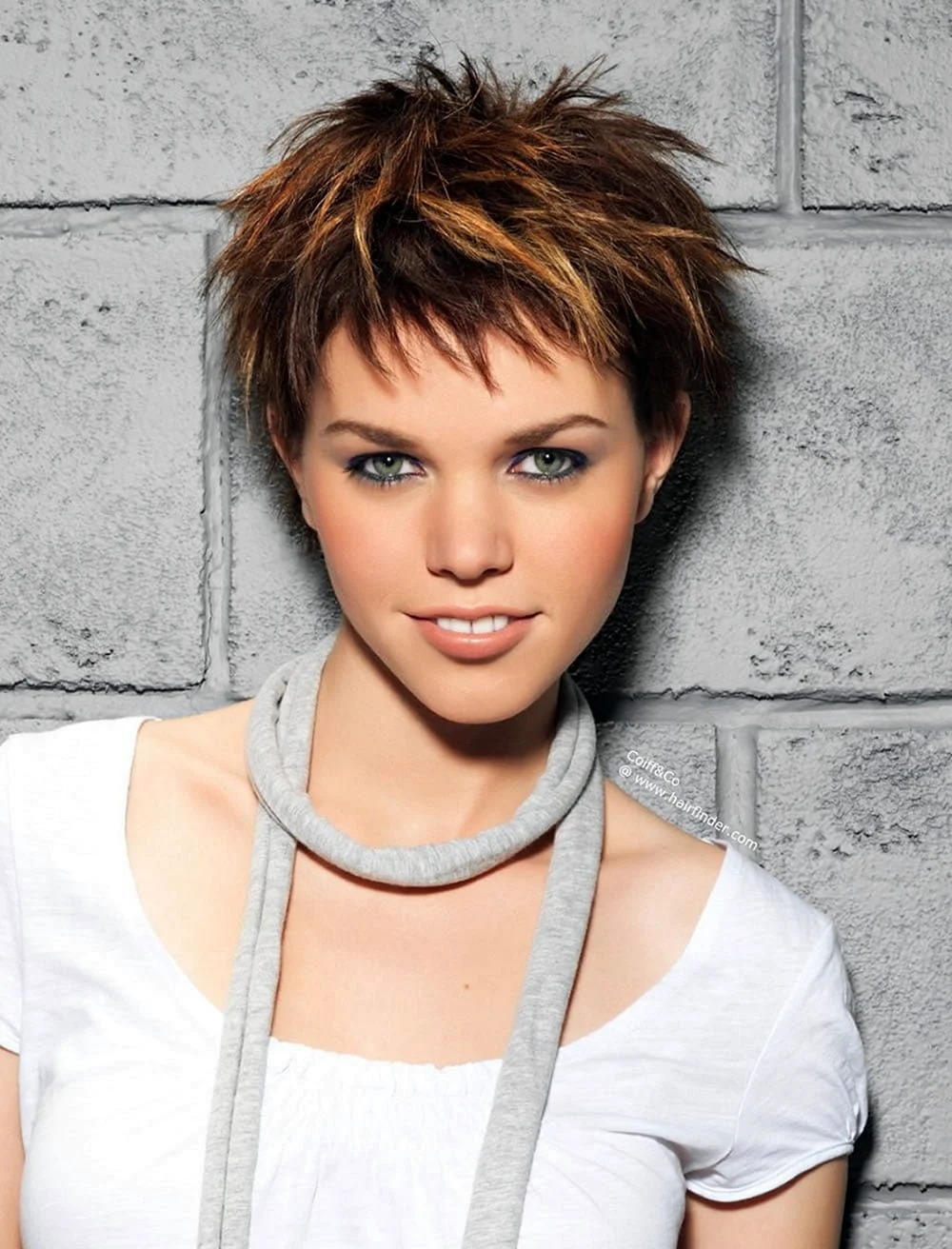 Стрижка Пикси Гаврош