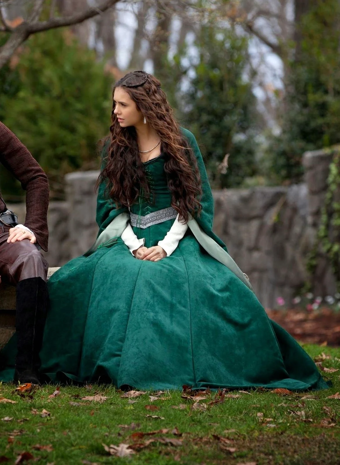 Дневники вампира Кэтрин в платье