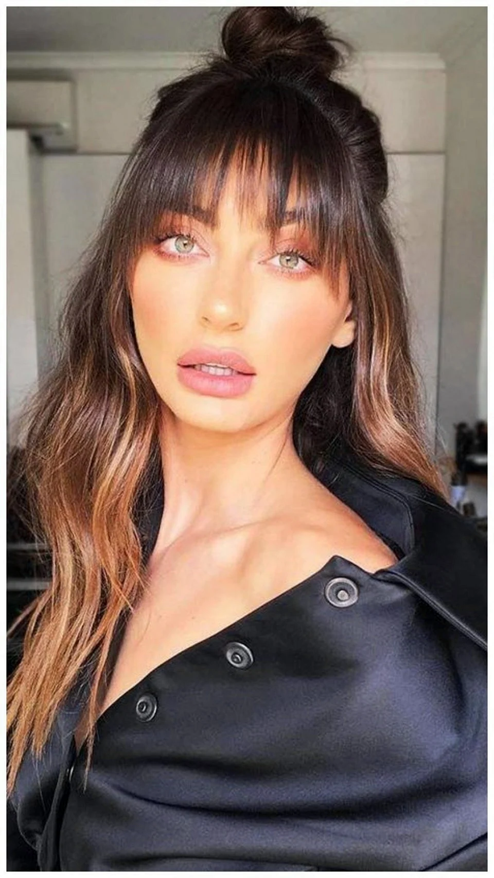 Ирина Шейк с челкой