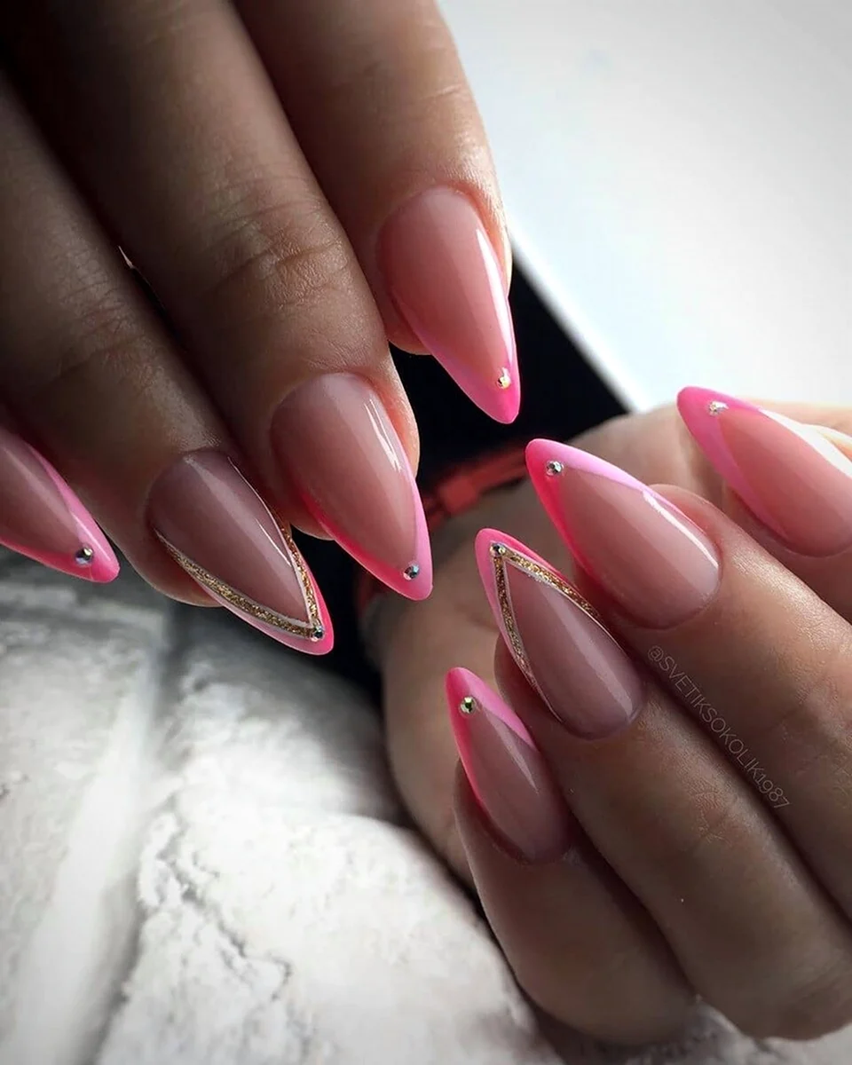 Выкладной френч острый миндаль