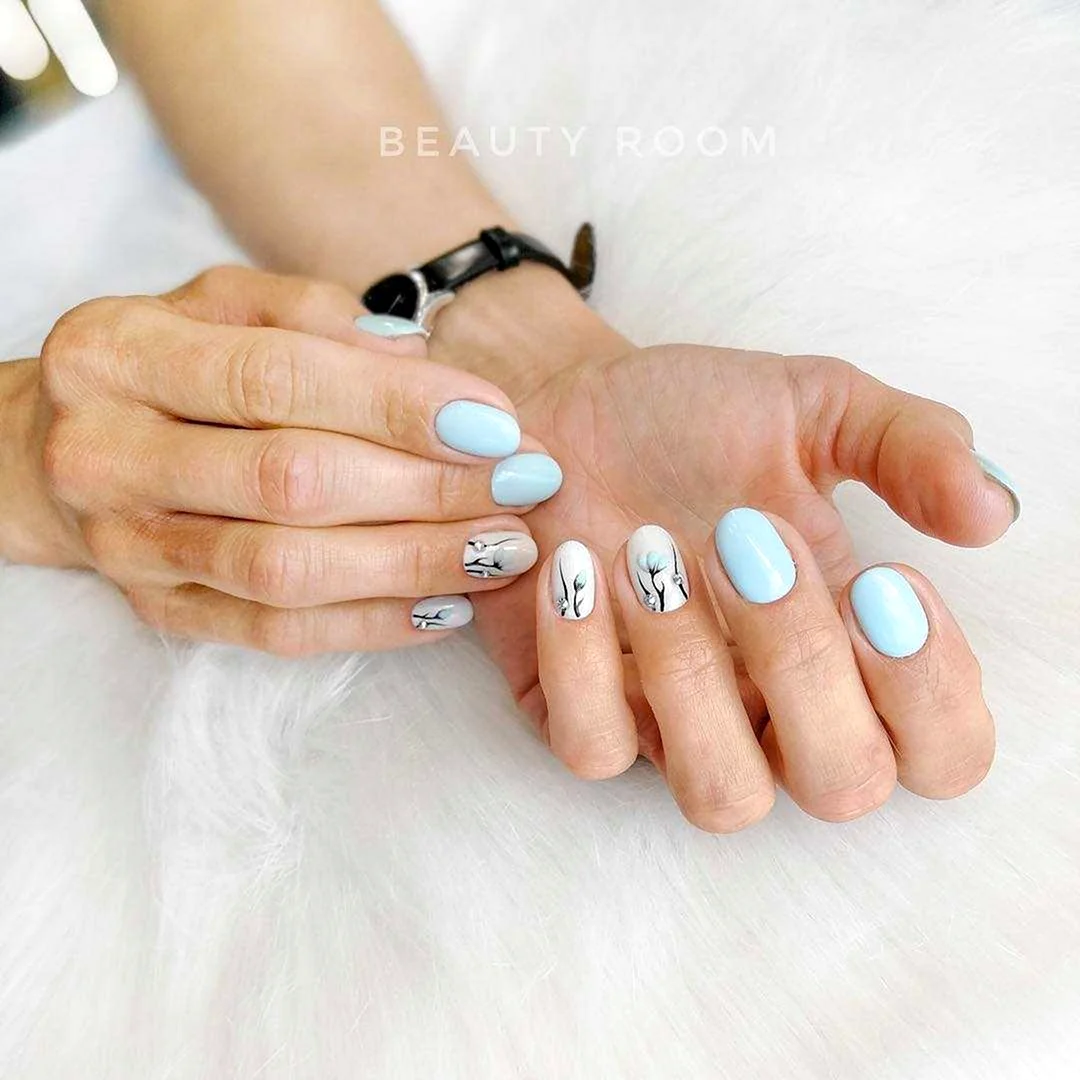 Позы рук для маникюра