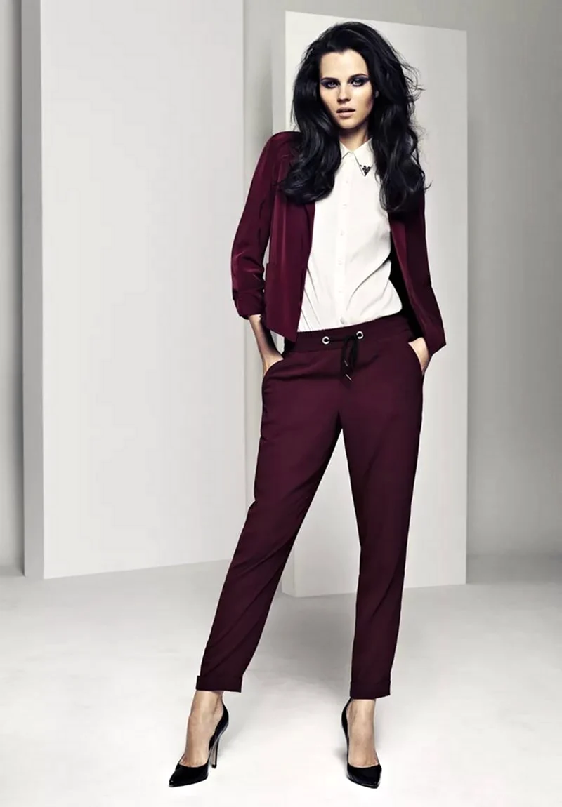 Классическая одежда для девушек