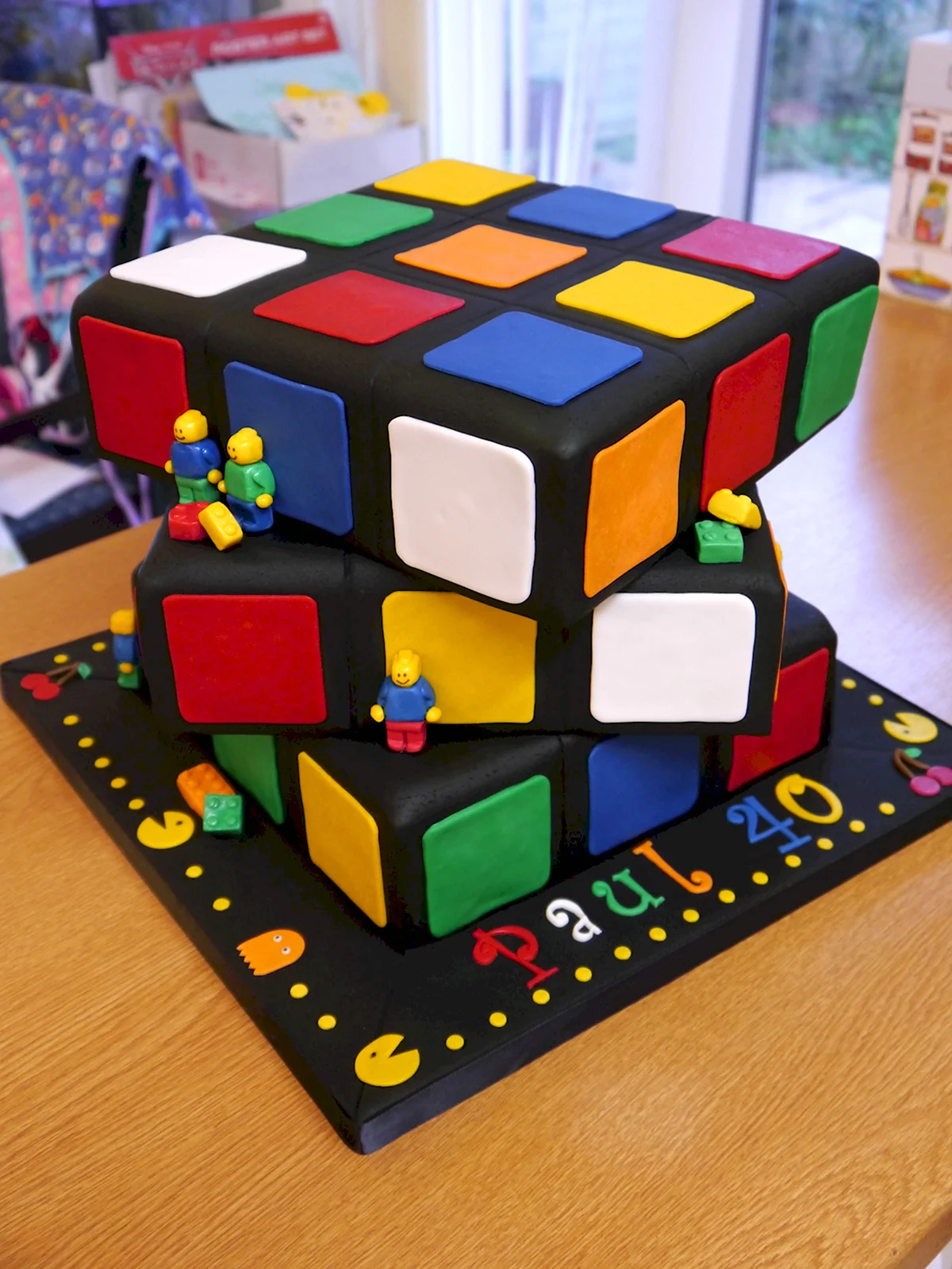 Торт кубик рубик