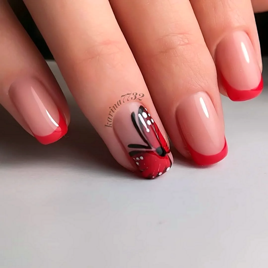 Красный френч