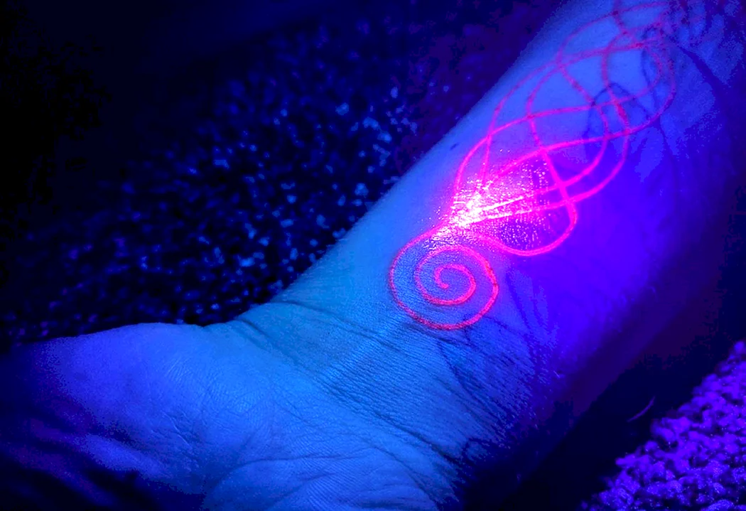 Флуоресцентные тату