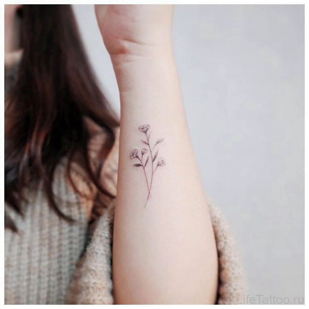 Небольшие тату для девушек