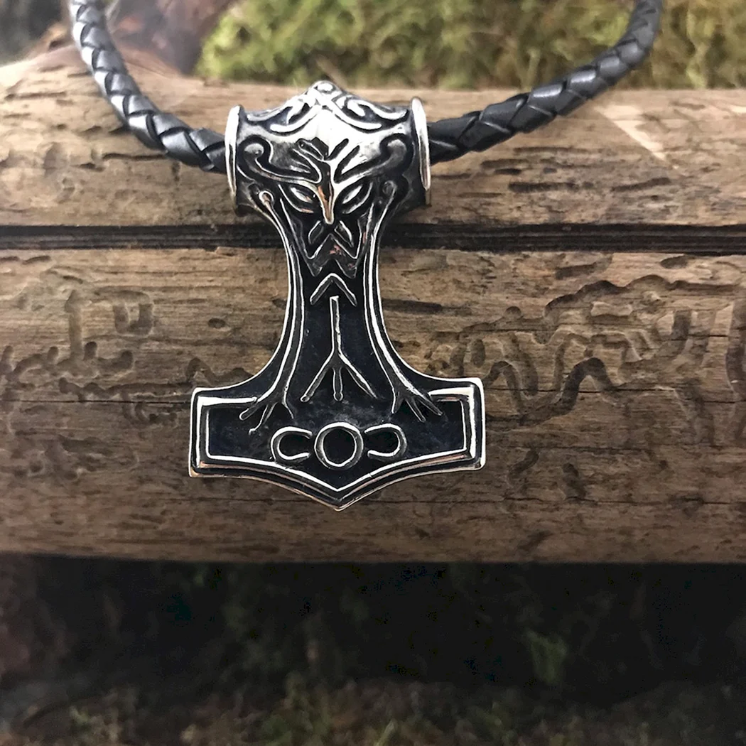 Мьельнир тора оберег