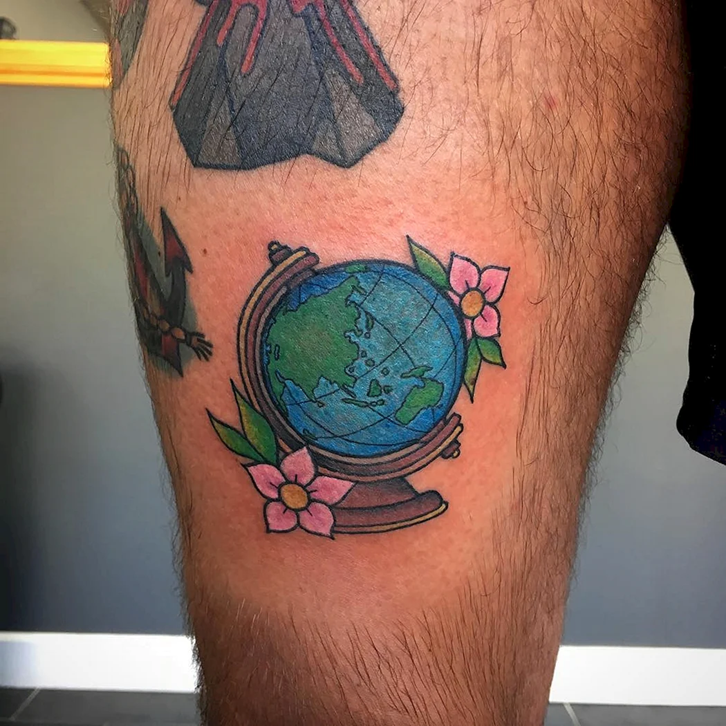 Тату мужское Глобус