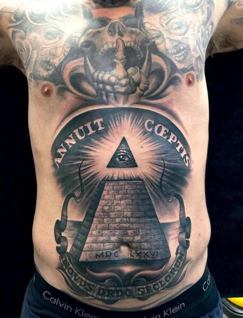 Пирамиды Гизы тату