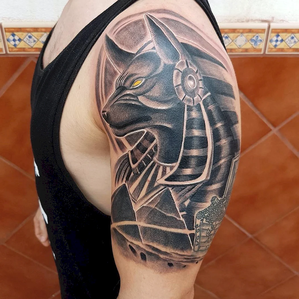 Тату Анубис блэкворк