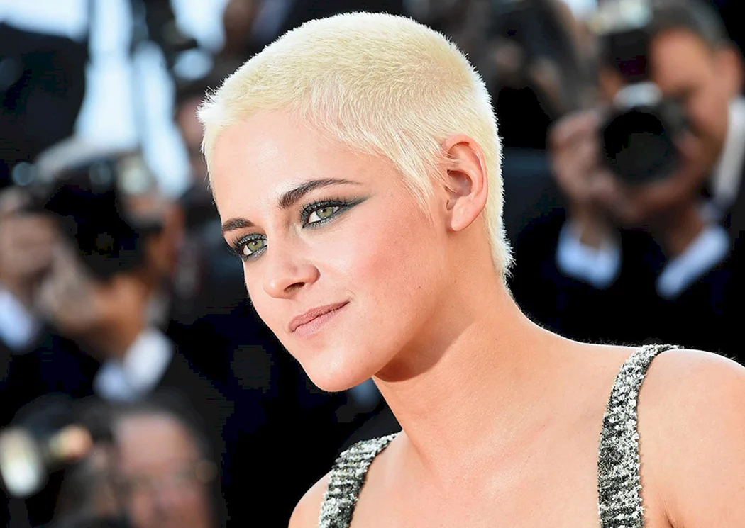 Женская стрижка Ежик Кристен Стюарт