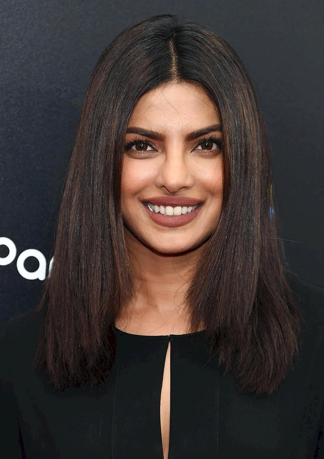 Приянка Чопра стрижка