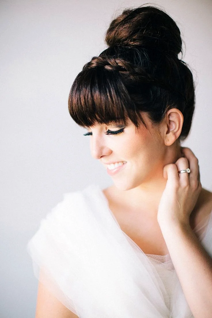 Прически с челкой