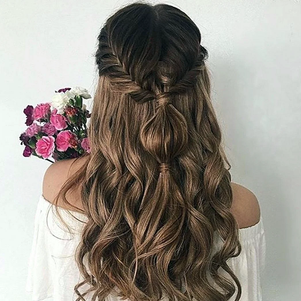 Прически с распущенными волосами