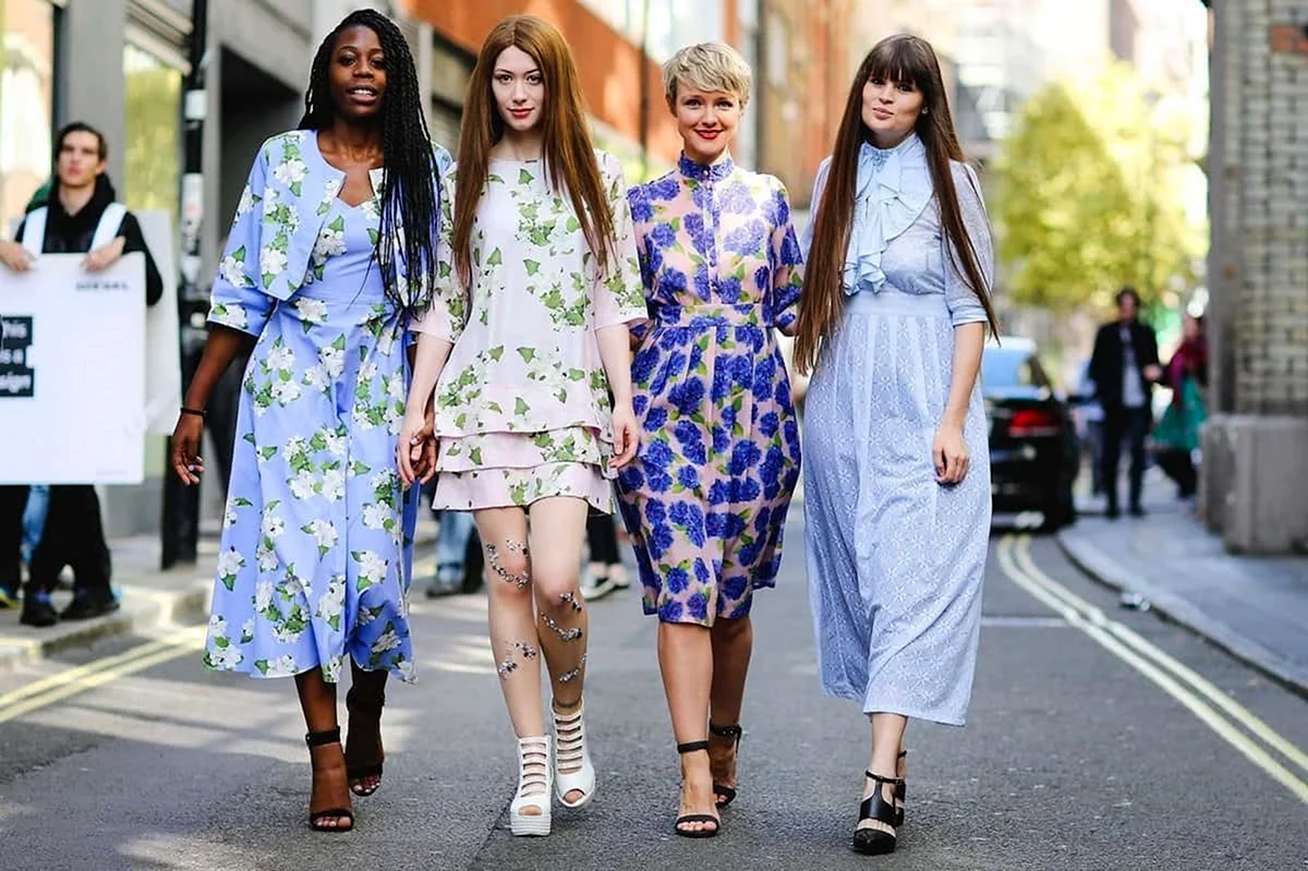 Модные платья