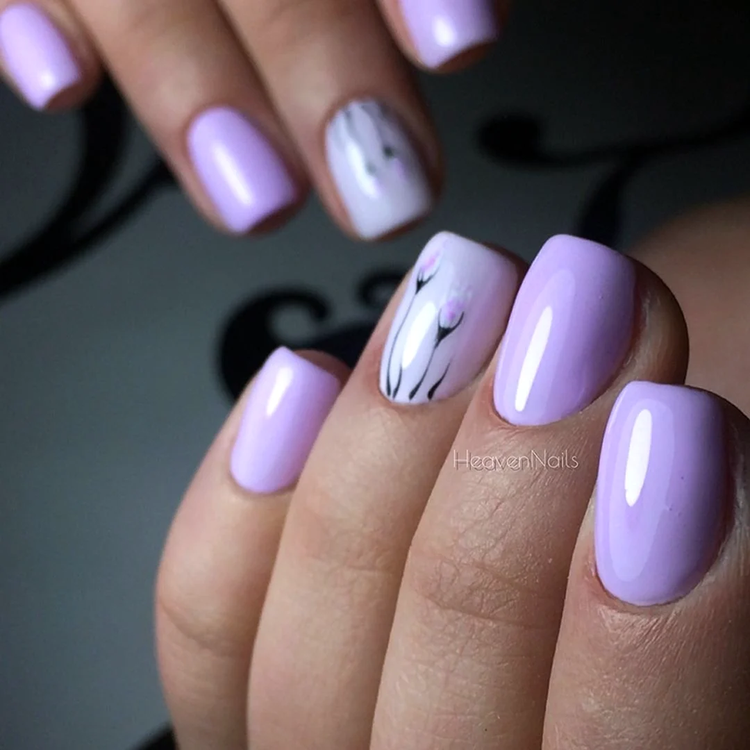 Фиолетовый маникюр