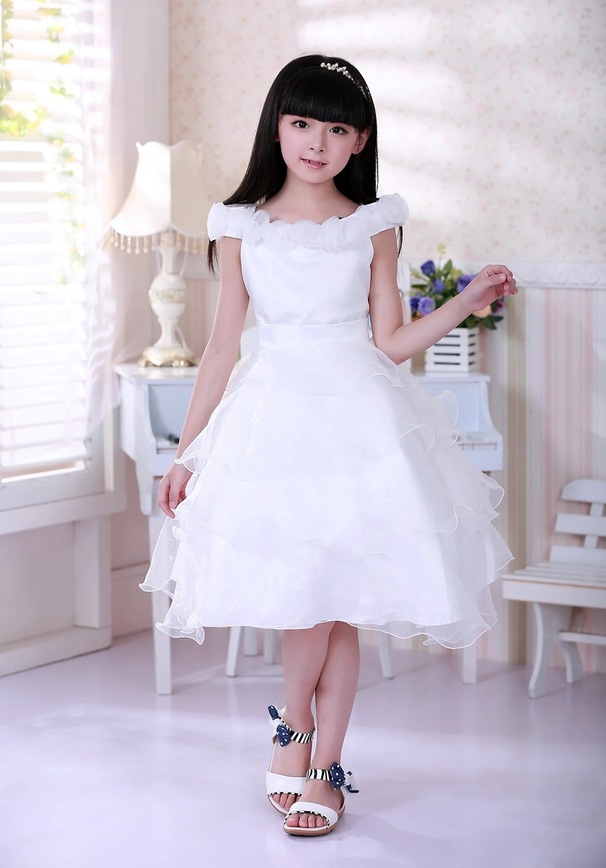 Платья для девочек 2022