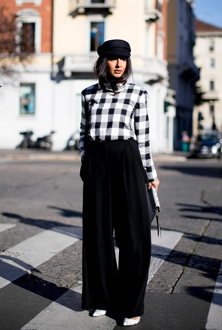 Брюки палаццо Street Style 2020 черные
