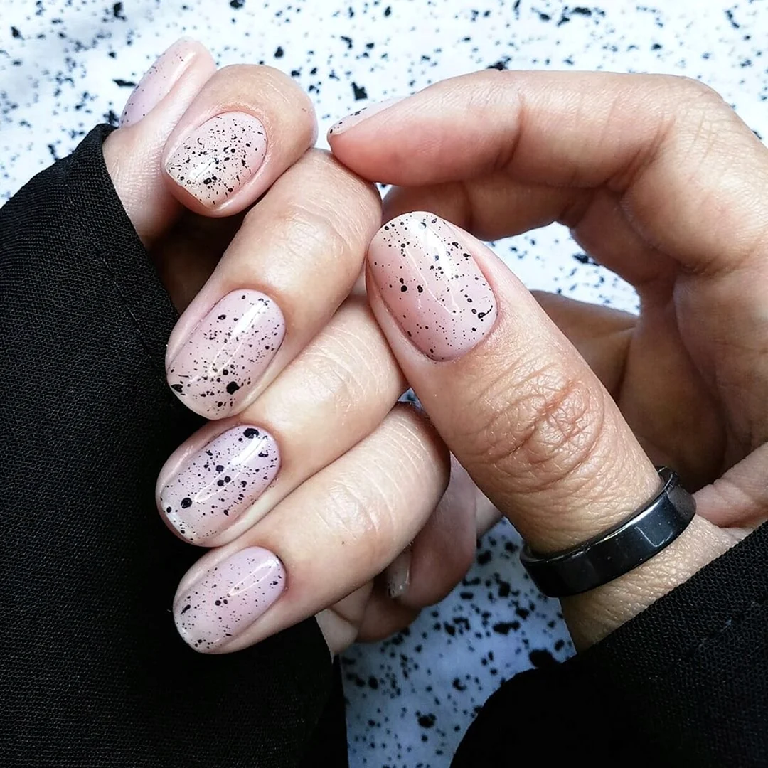 Перепелиное яйцо 2021 маникюр перепелиное