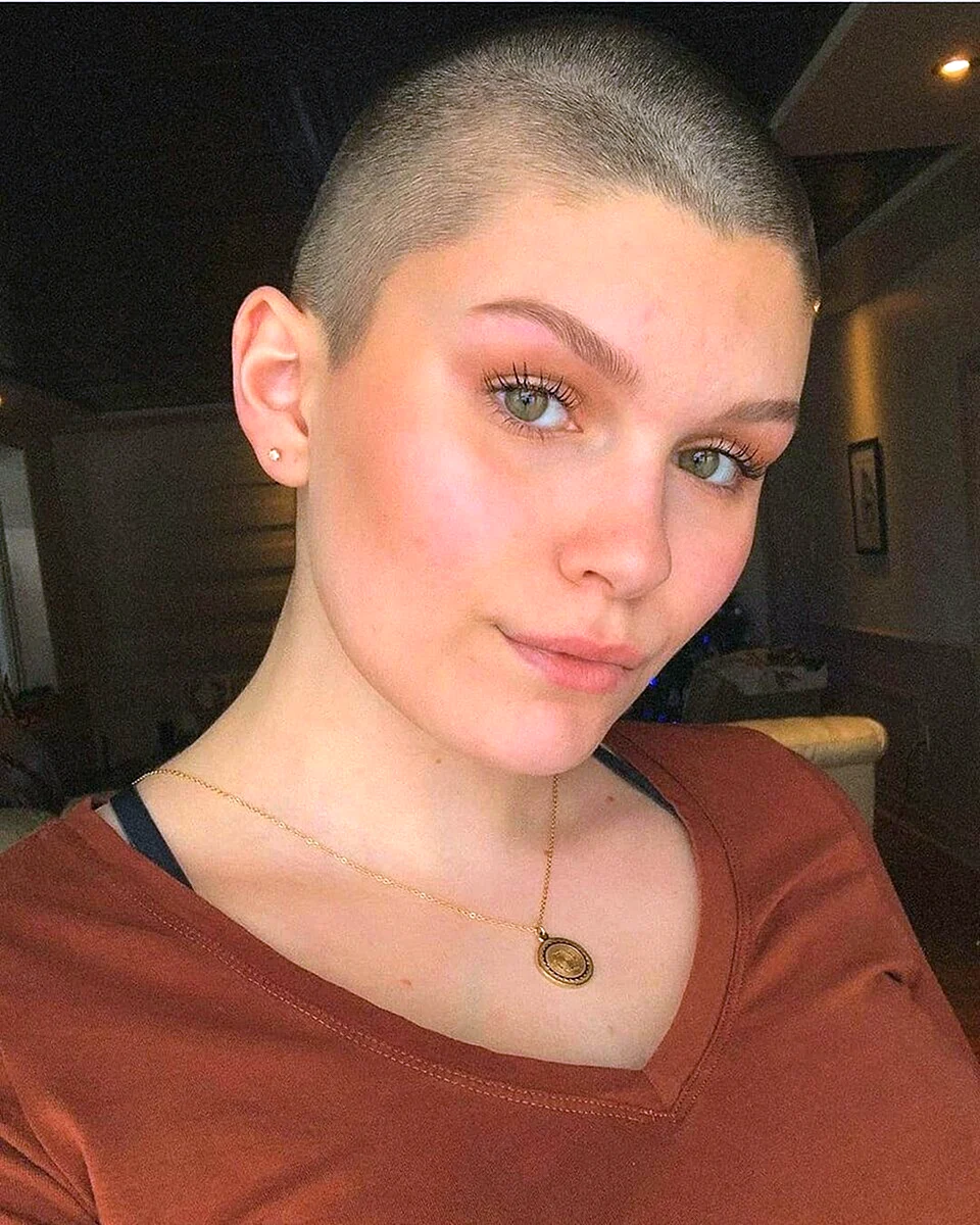 Стрижка под ежика