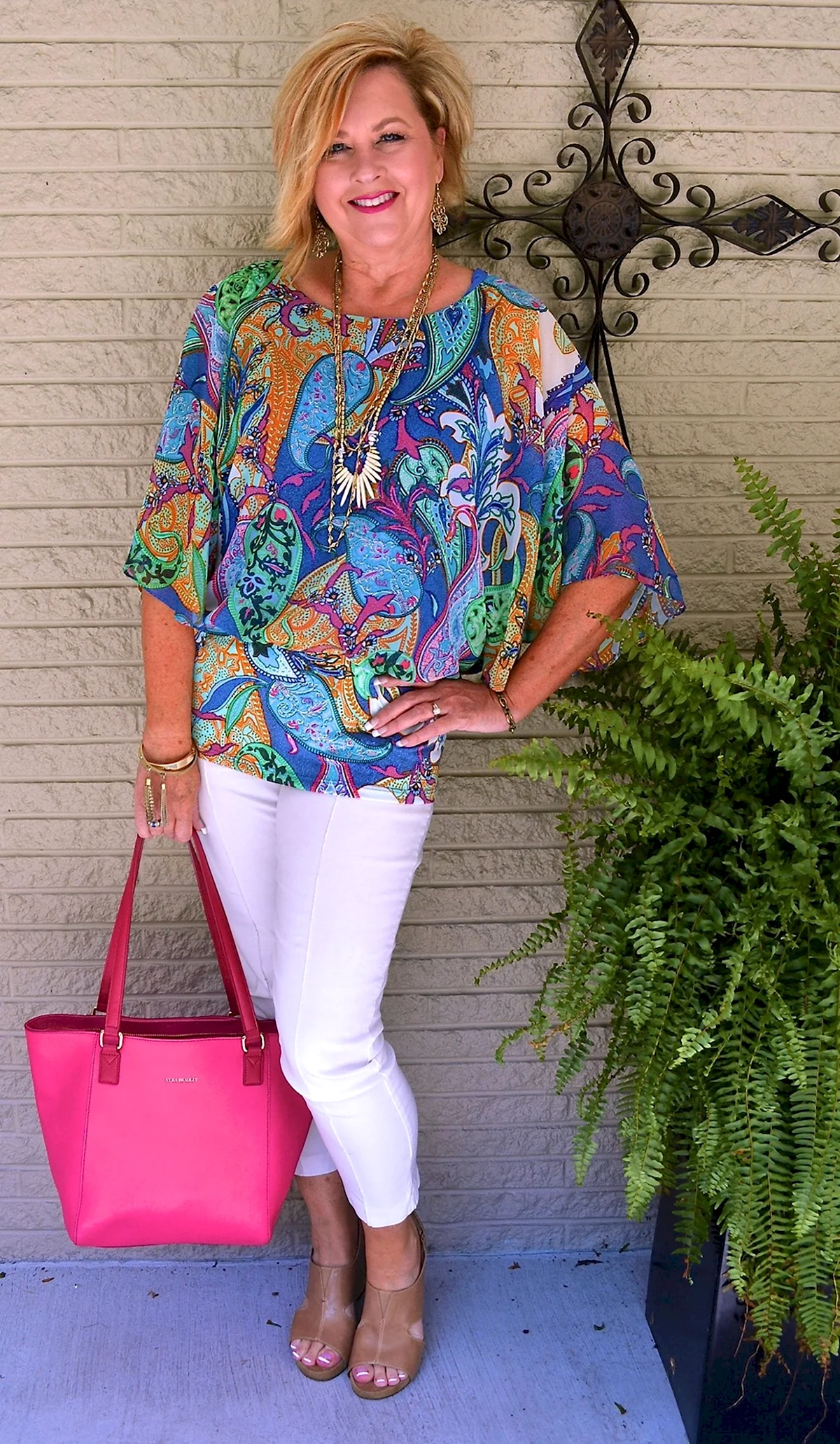 Модная одежда для женщин за 50