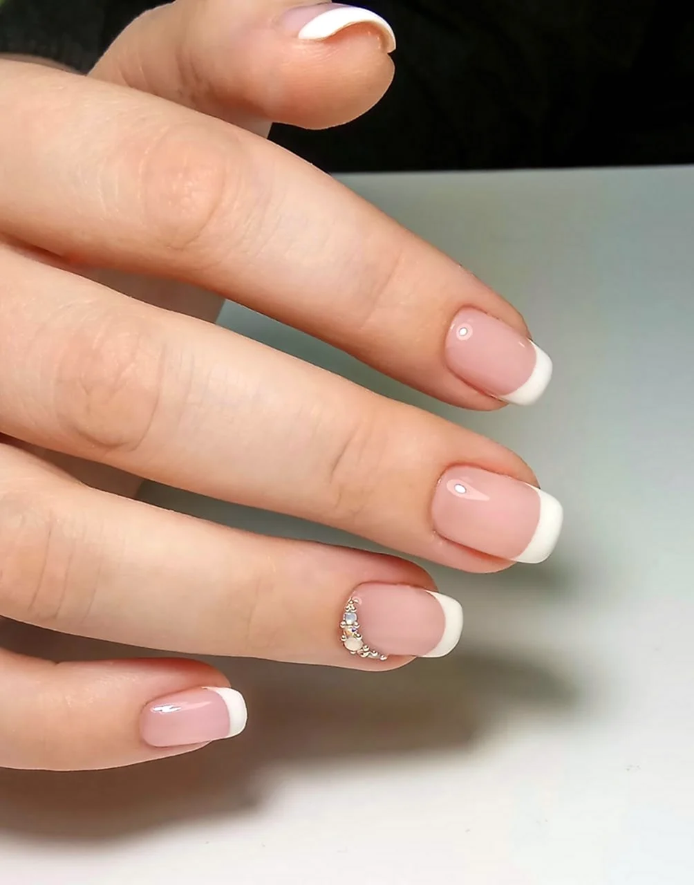 Френч на короткие ногти квадратной формы